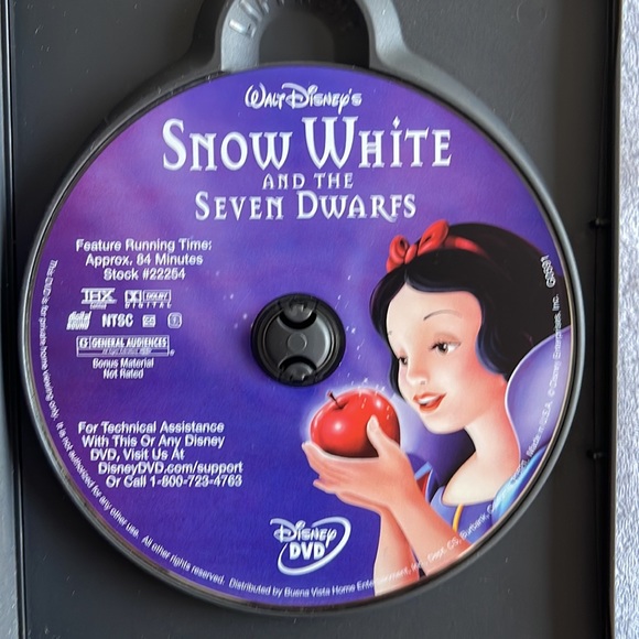 SNOW WHITE & THE 7 DWARFS DVD - Picture 4 of 6